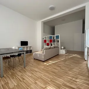 Appartement Open Space2 D'apulia11, Milan